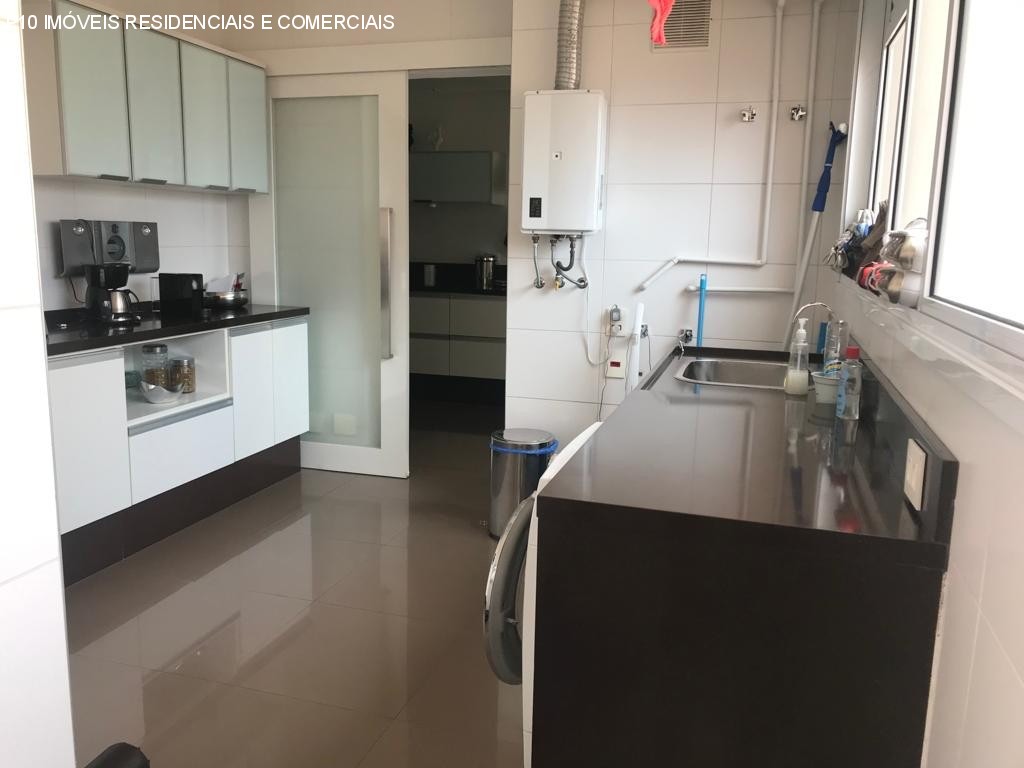 Apartamento à venda com 3 quartos, 236m² - Foto 10