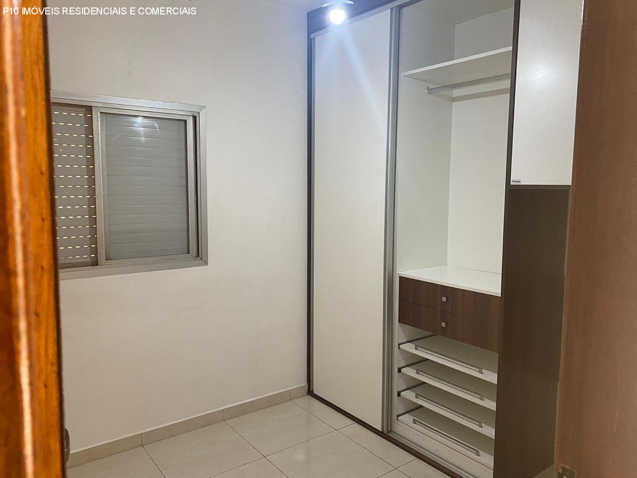 Apartamento à venda com 2 quartos, 70m² - Foto 14