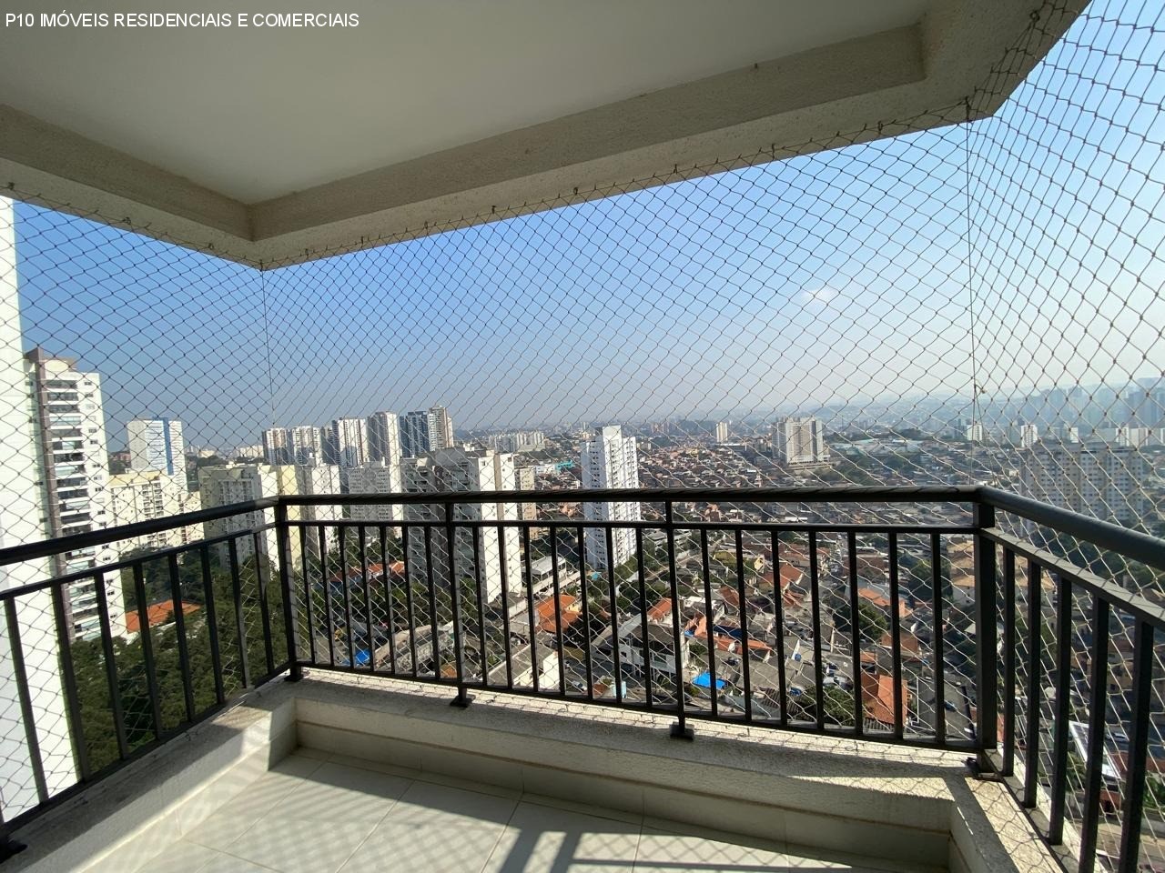 Apartamento à venda com 2 quartos, 69m² - Foto 1