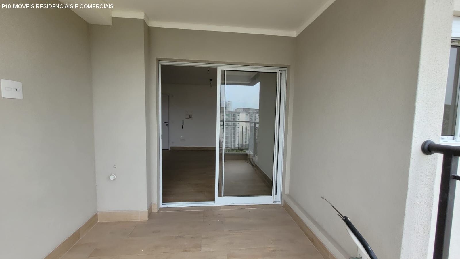 Apartamento à venda com 2 quartos, 66m² - Foto 3