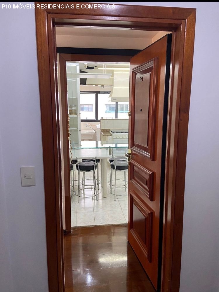 Apartamento à venda com 4 quartos, 155m² - Foto 12