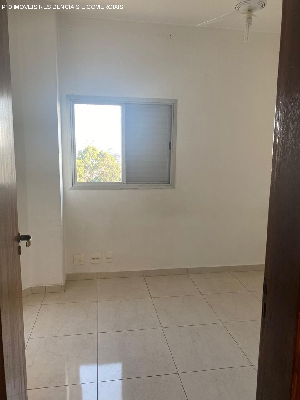 Apartamento à venda com 2 quartos, 70m² - Foto 12