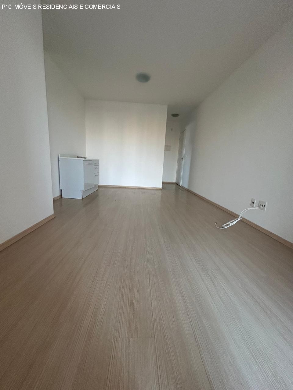 Apartamento à venda com 3 quartos, 76m² - Foto 3