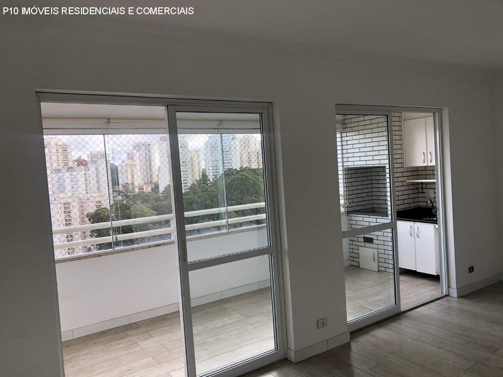 Apartamento à venda com 3 quartos, 113m² - Foto 1