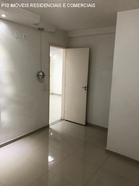 Apartamento à venda com 3 quartos, 71m² - Foto 9