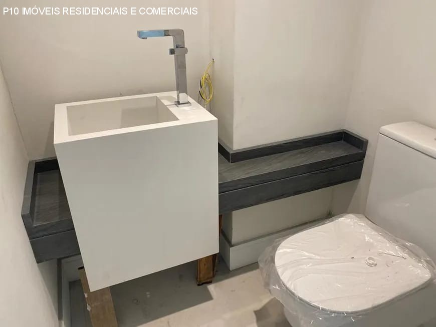 Apartamento à venda com 3 quartos, 234m² - Foto 12