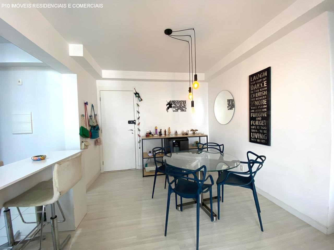 Apartamento à venda com 2 quartos, 69m² - Foto 2