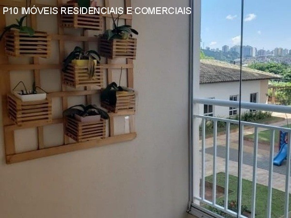 Apartamento à venda com 3 quartos, 76m² - Foto 1