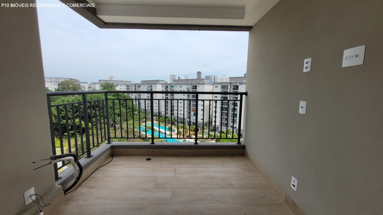 Apartamento à venda com 2 quartos, 66m² - Foto 1