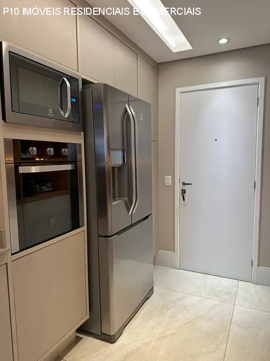 Apartamento à venda com 3 quartos, 138m² - Foto 9