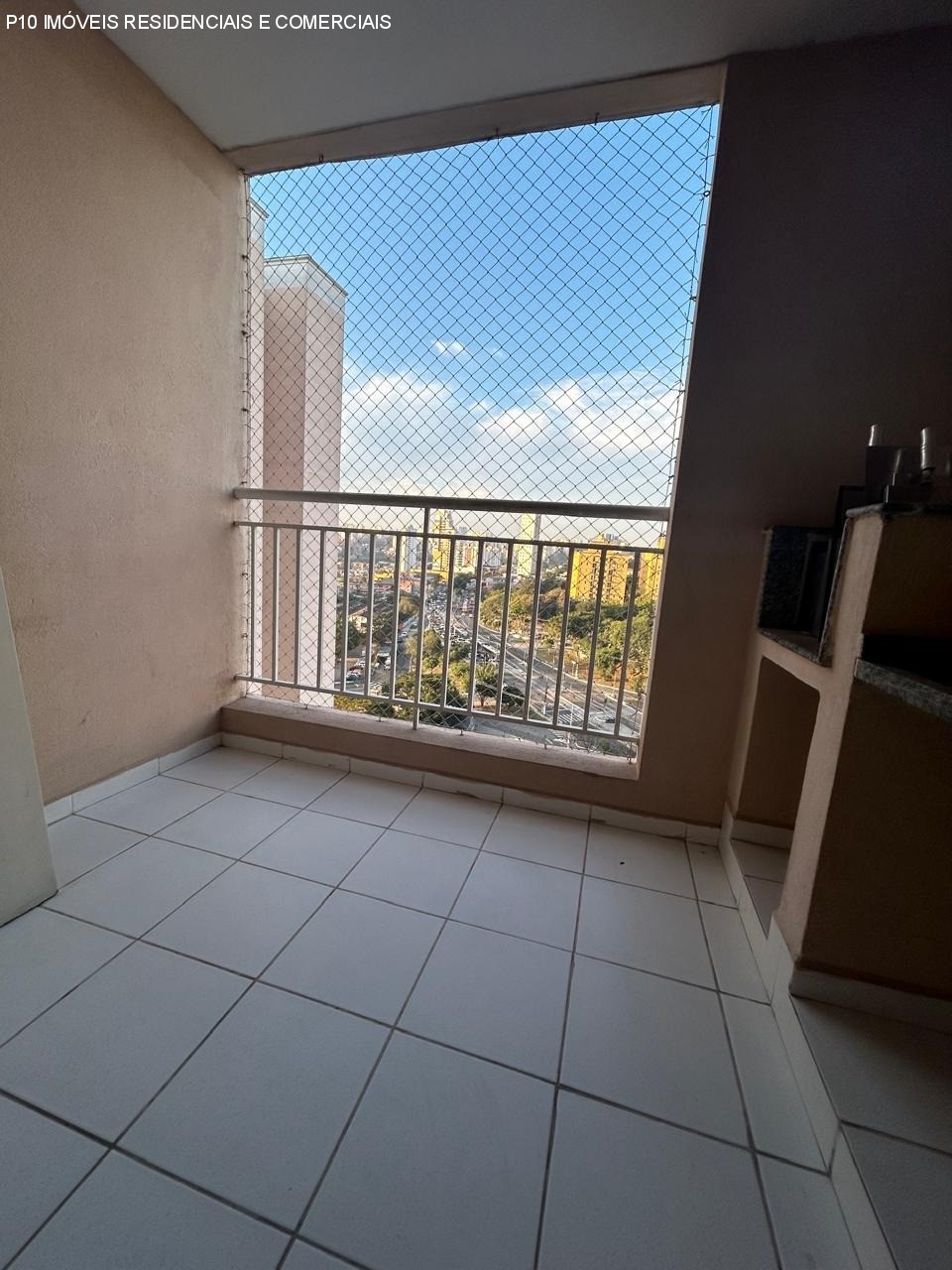 Apartamento à venda com 3 quartos, 76m² - Foto 1