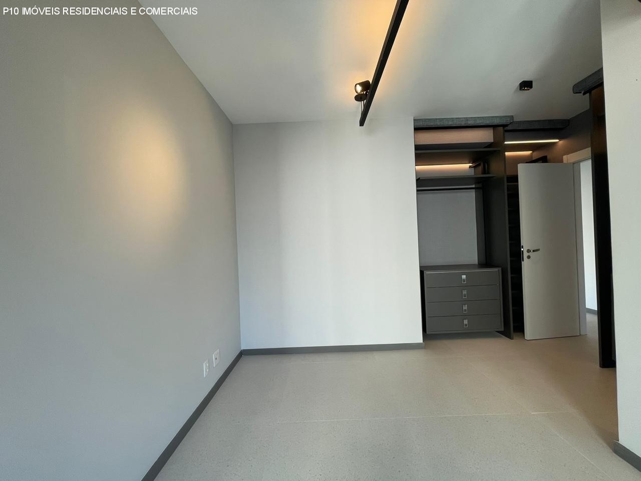 Apartamento à venda com 2 quartos, 104m² - Foto 20