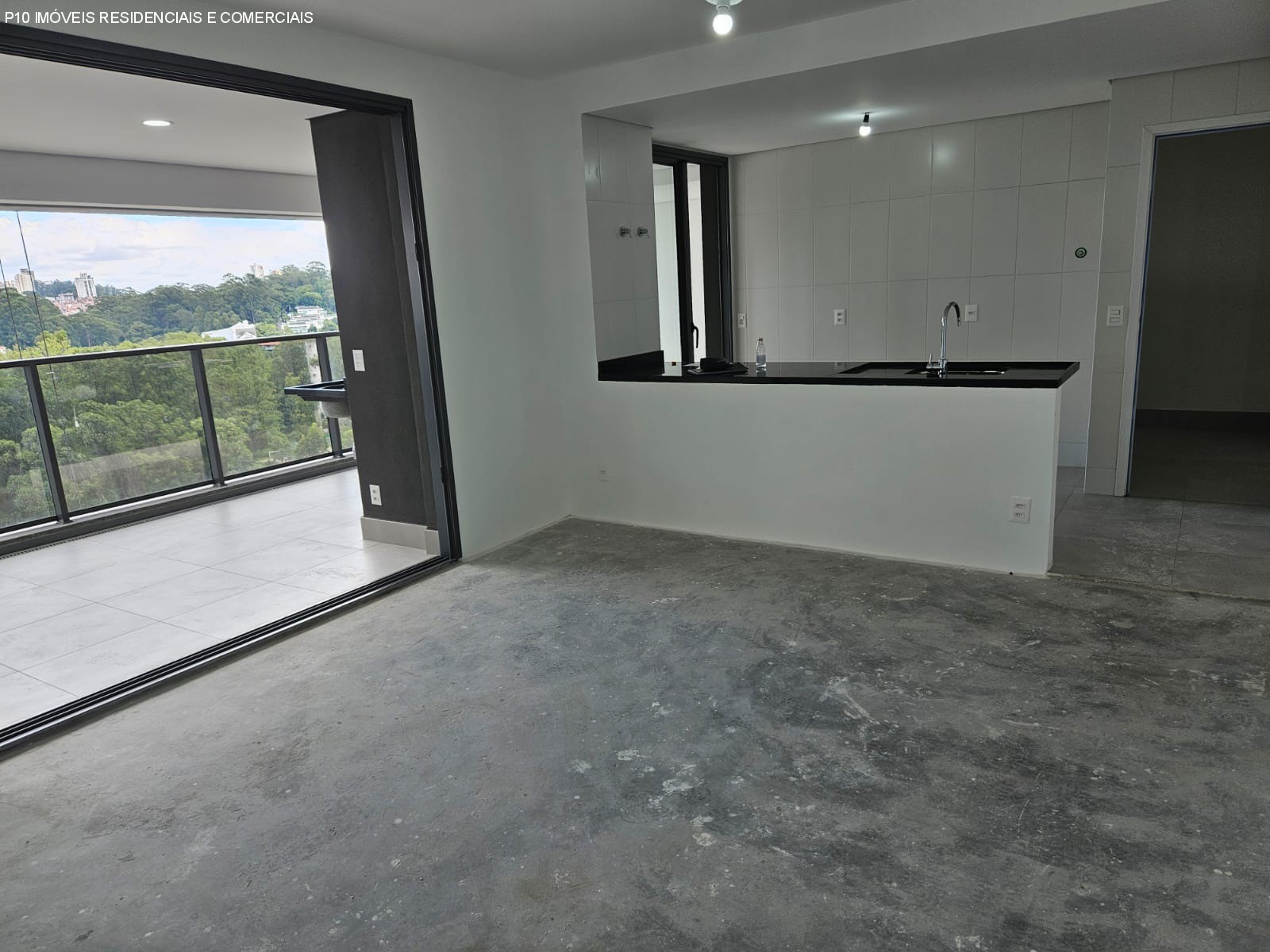 Apartamento à venda com 4 quartos, 186m² - Foto 3