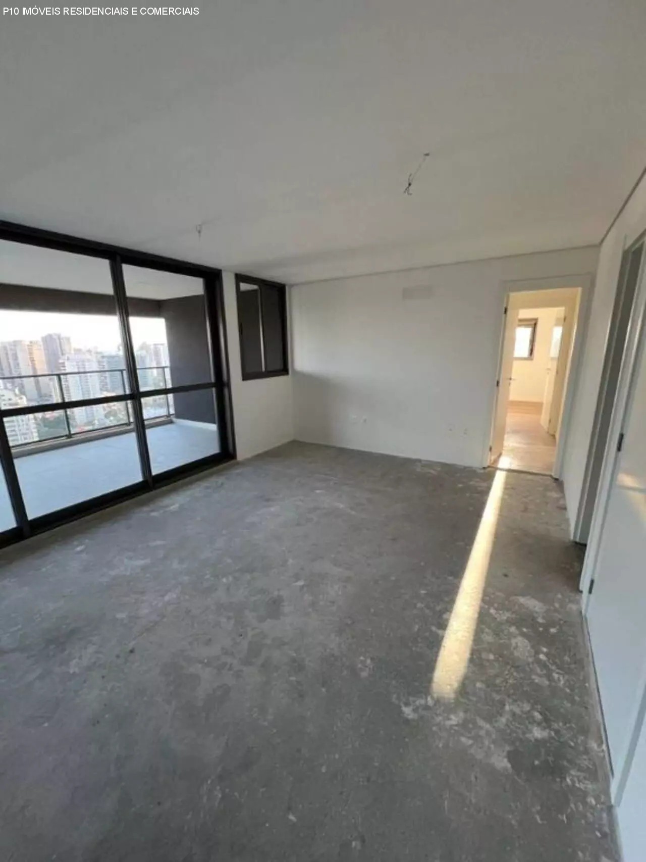 Apartamento à venda com 3 quartos, 143m² - Foto 2