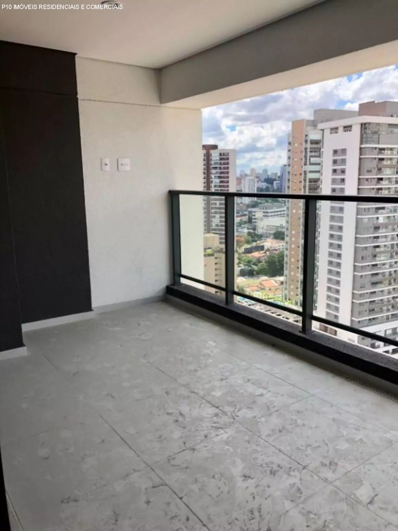 Apartamento à venda com 3 quartos, 84m² - Foto 2