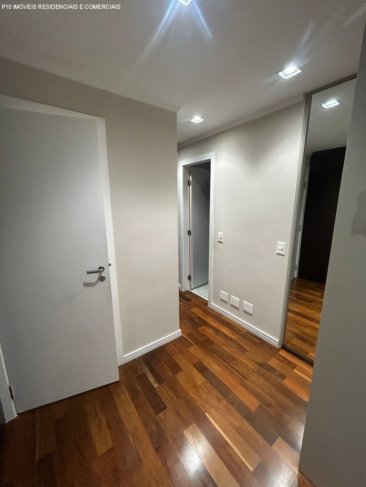 Casa de Condomínio à venda com 4 quartos, 270m² - Foto 12