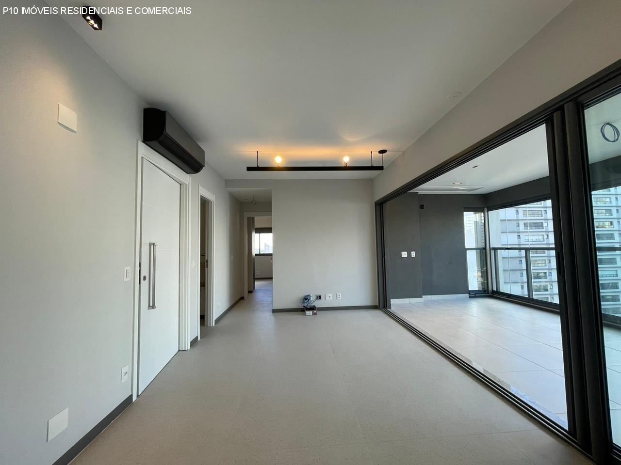 Apartamento à venda com 2 quartos, 104m² - Foto 4