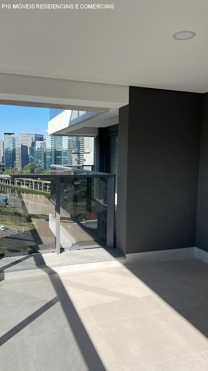 Apartamento à venda com 3 quartos, 265m² - Foto 4