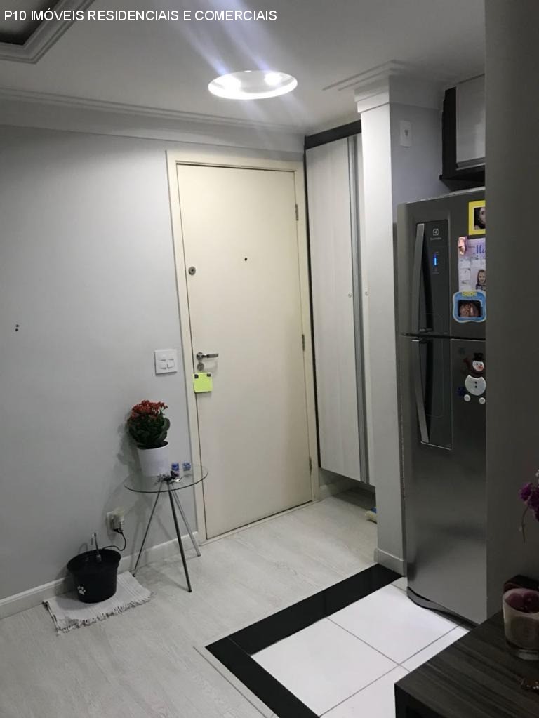 Apartamento à venda com 2 quartos, 49m² - Foto 4