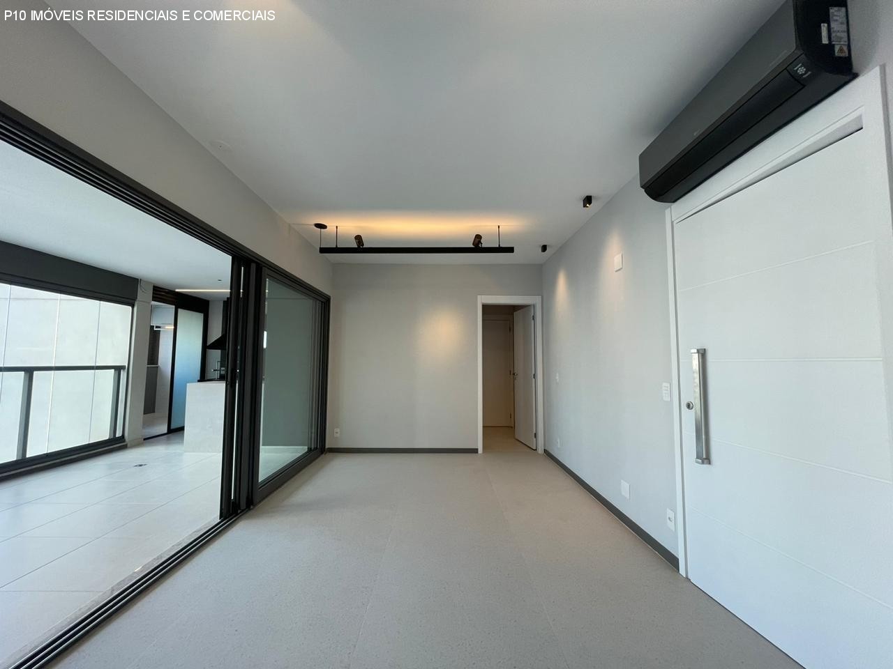 Apartamento à venda com 2 quartos, 104m² - Foto 3