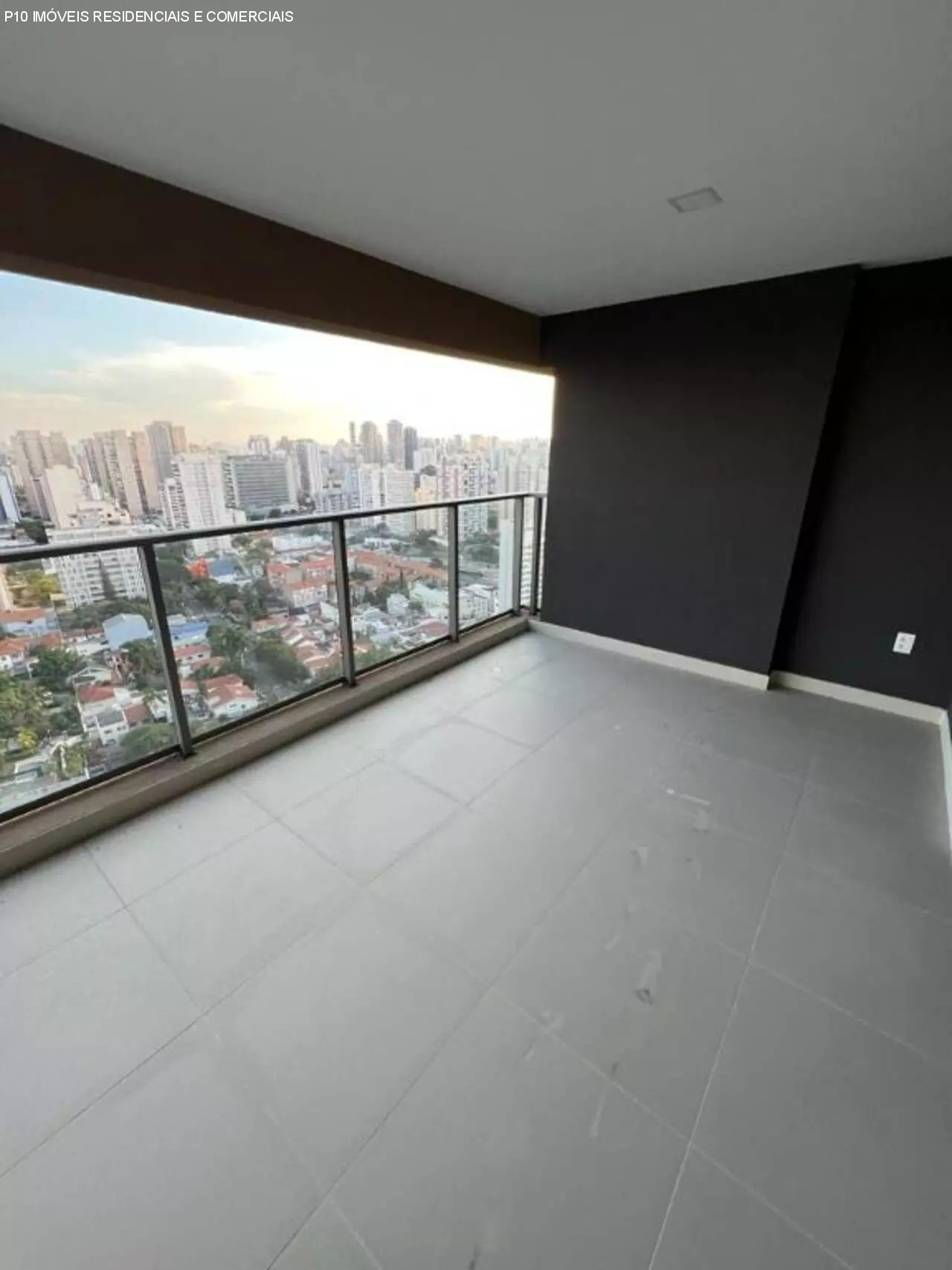 Apartamento à venda com 3 quartos, 143m² - Foto 3