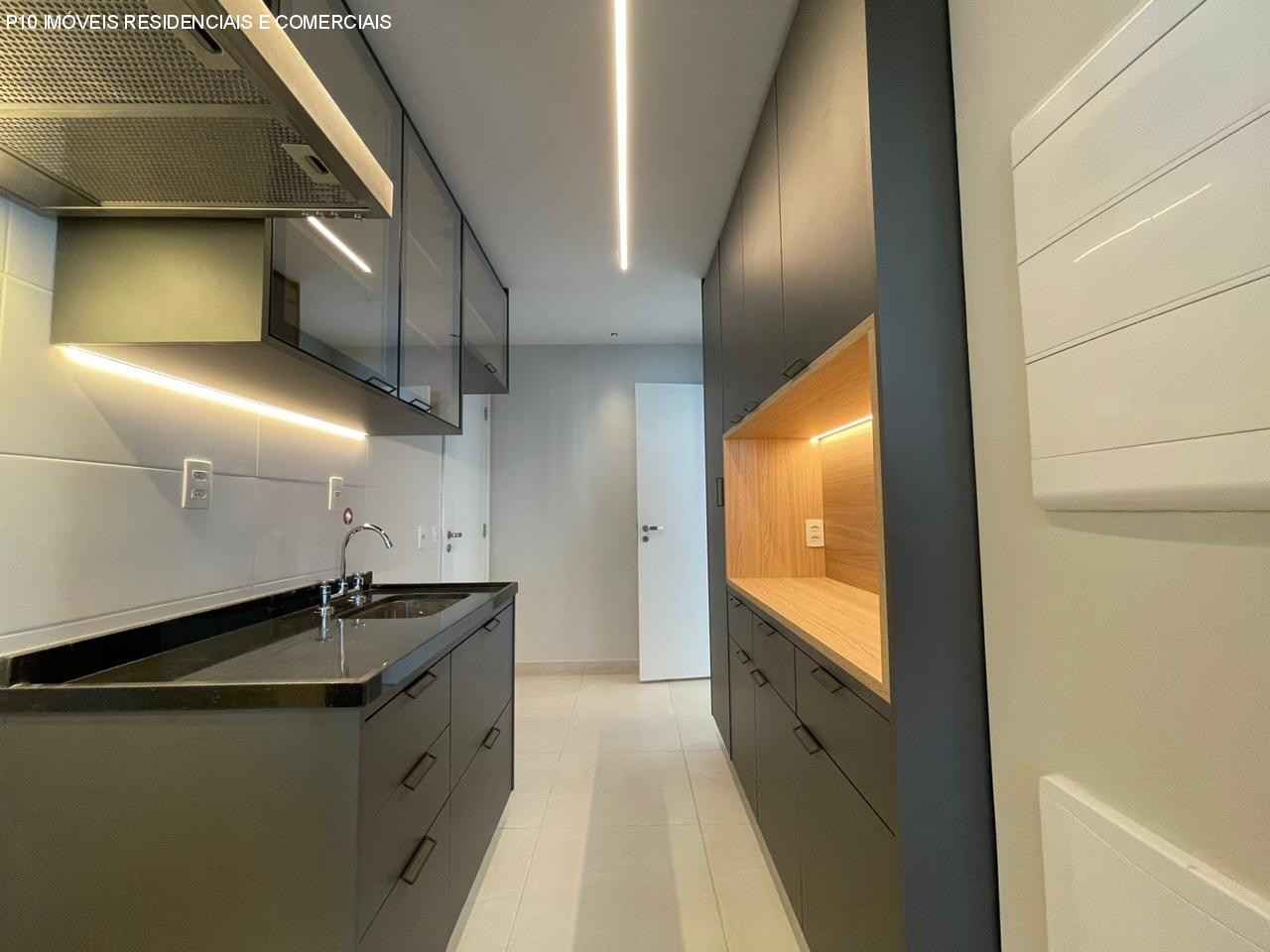 Apartamento à venda com 2 quartos, 104m² - Foto 9