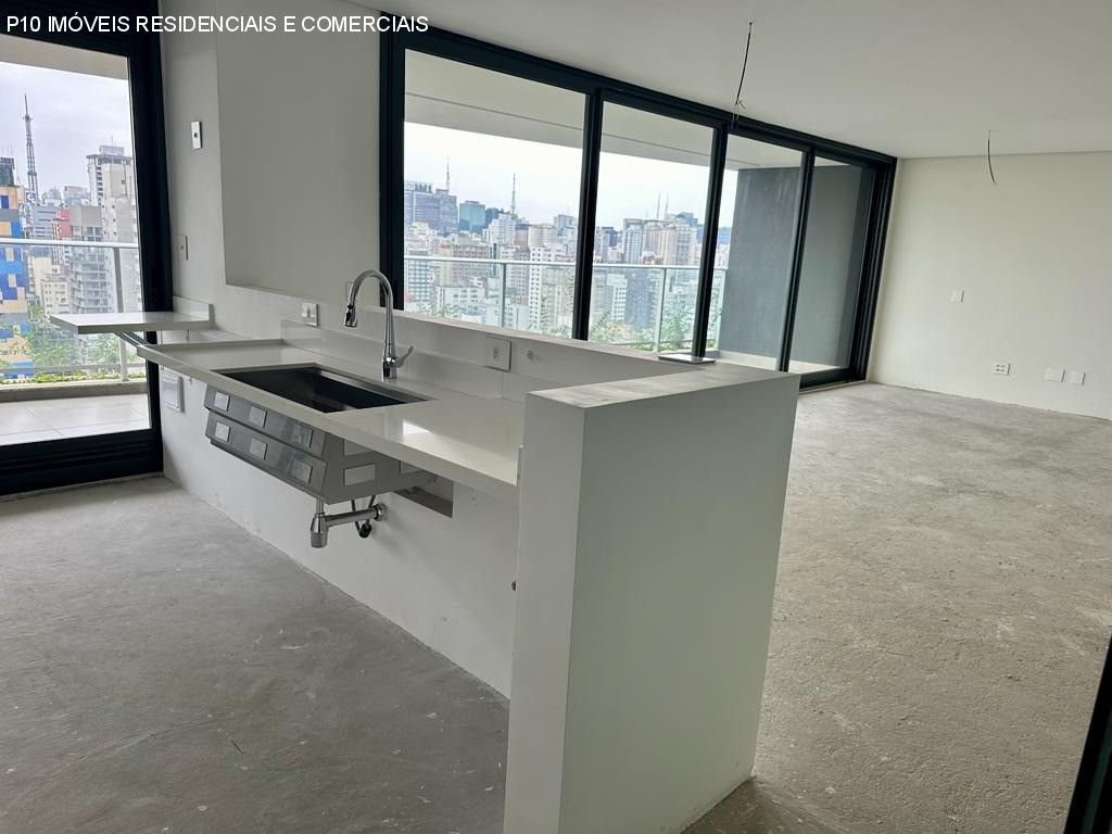 Apartamento à venda com 3 quartos, 196m² - Foto 4