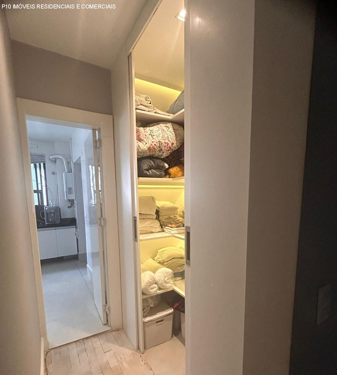 Apartamento à venda com 4 quartos, 220m² - Foto 24