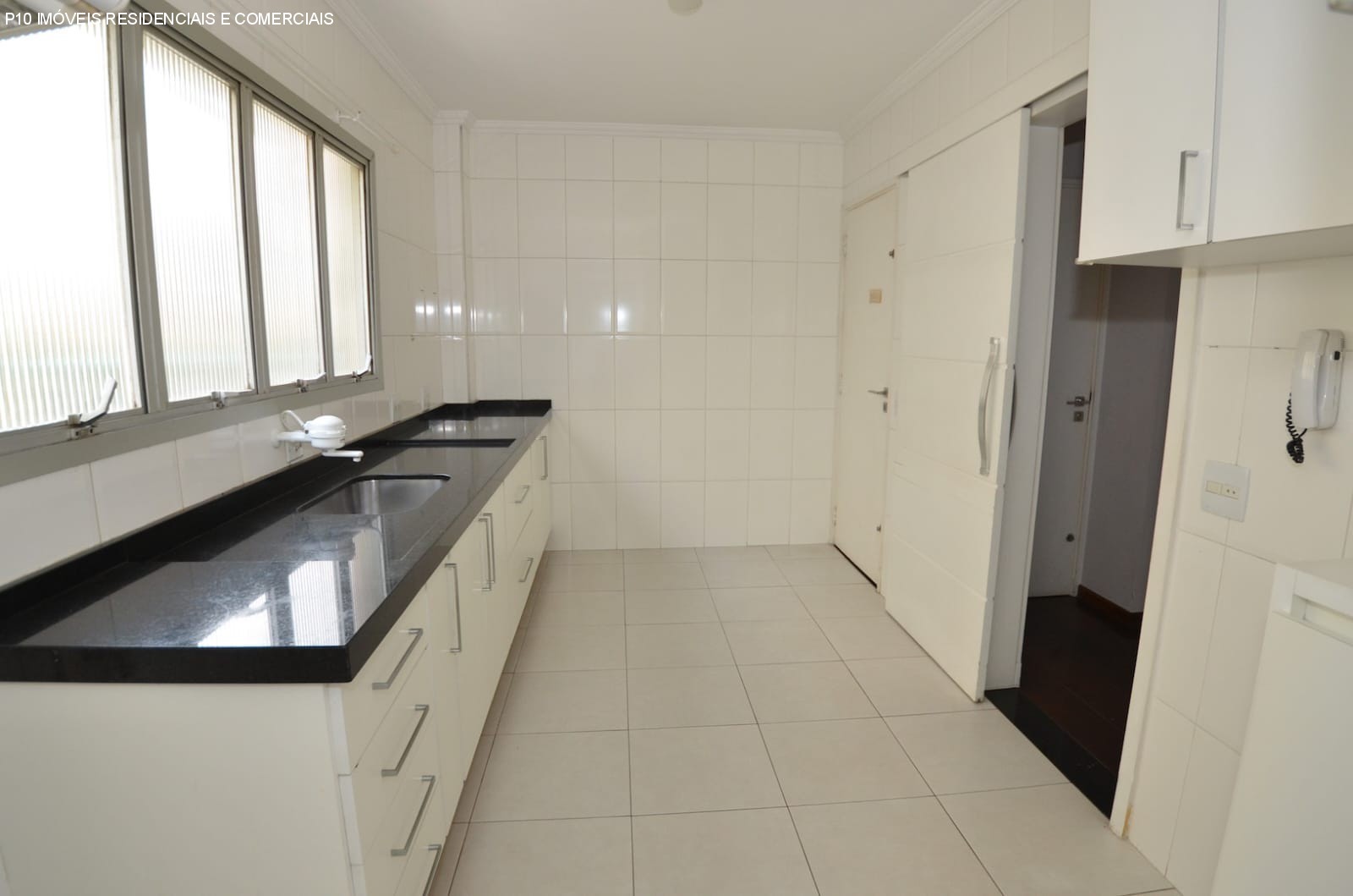 Apartamento à venda com 3 quartos, 95m² - Foto 9