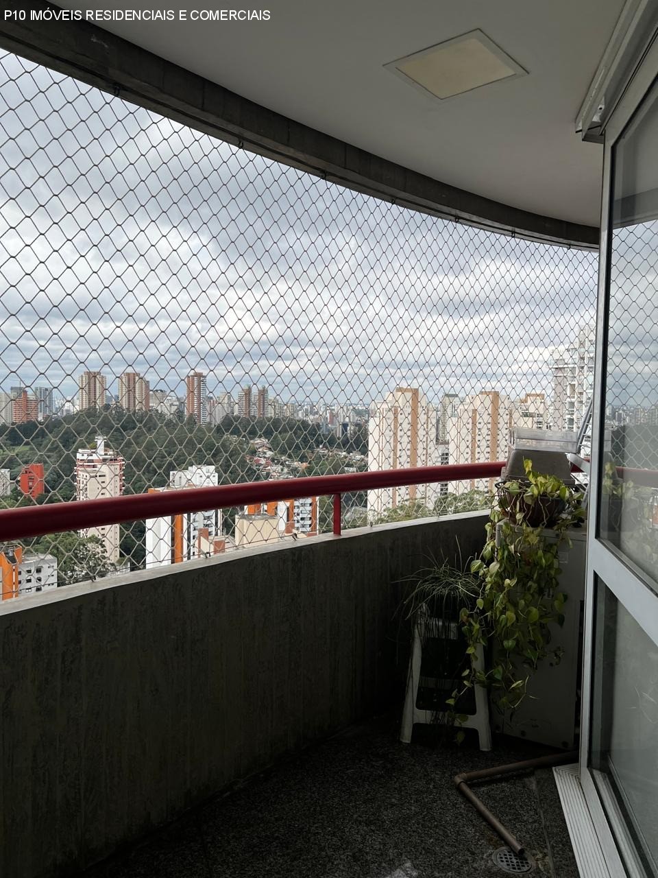 Apartamento à venda com 4 quartos, 210m² - Foto 5