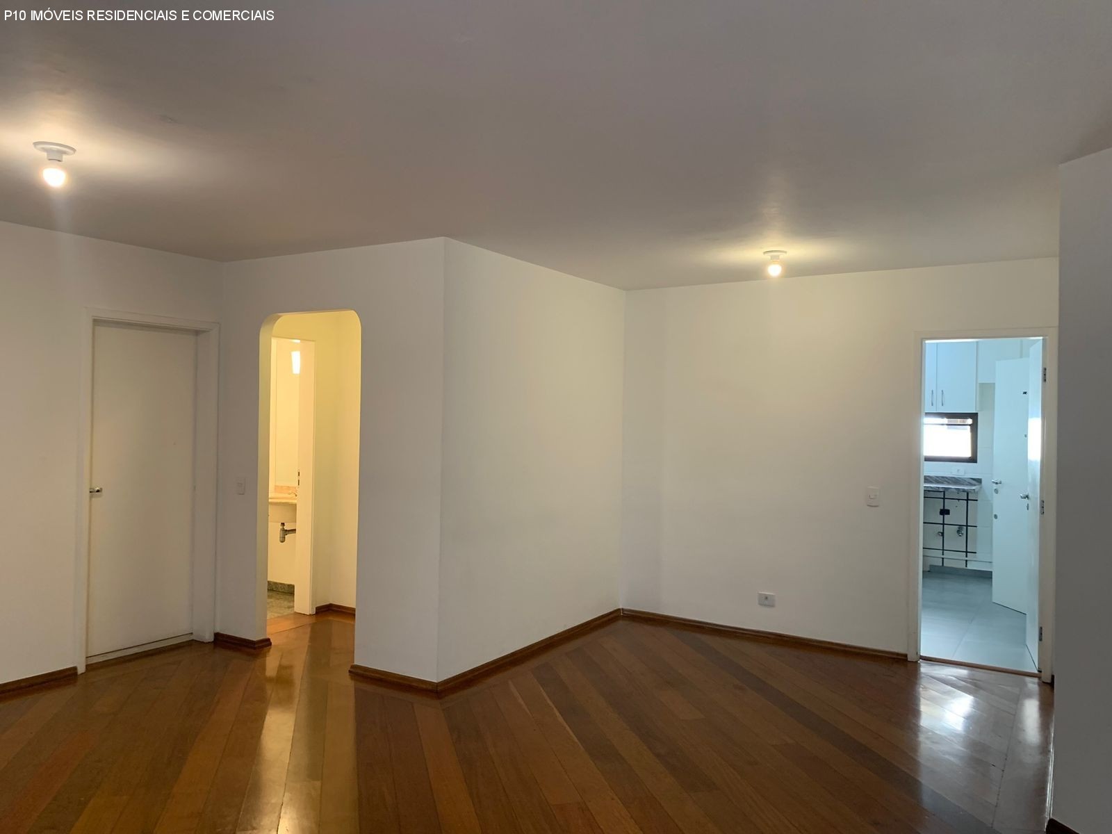 Apartamento à venda com 4 quartos, 142m² - Foto 4