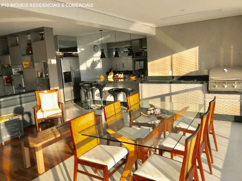 Apartamento à venda com 3 quartos, 134m² - Foto 1