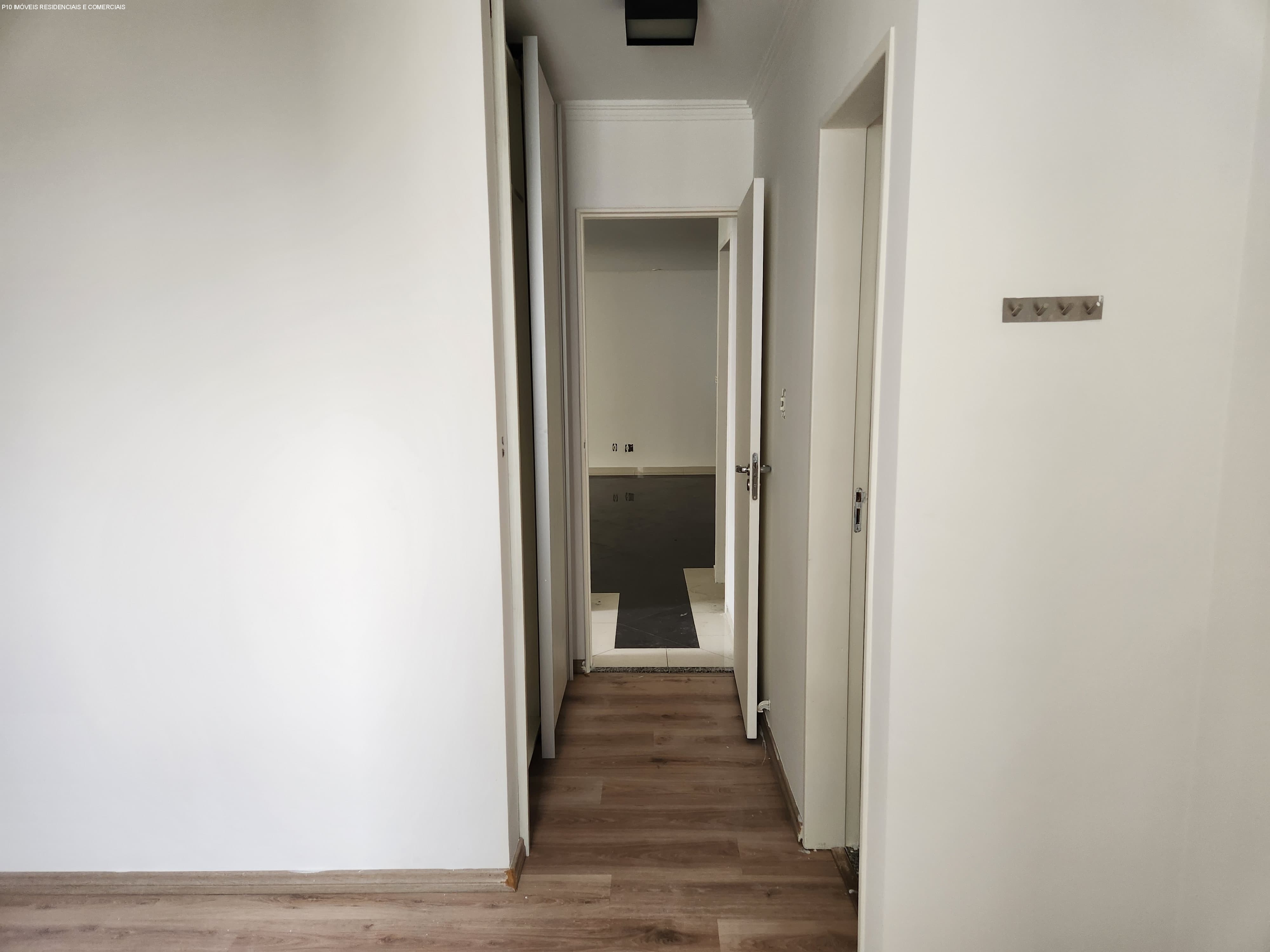 Apartamento à venda com 2 quartos, 83m² - Foto 17