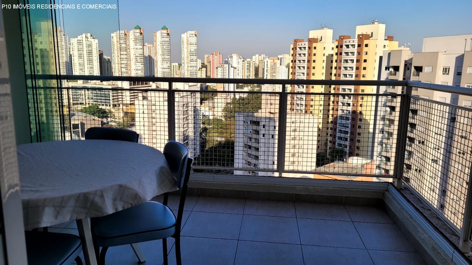 Apartamento à venda com 2 quartos, 79m² - Foto 1