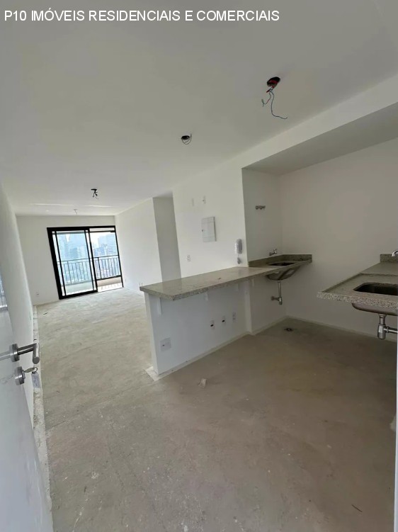 Apartamento à venda com 2 quartos, 68m² - Foto 4