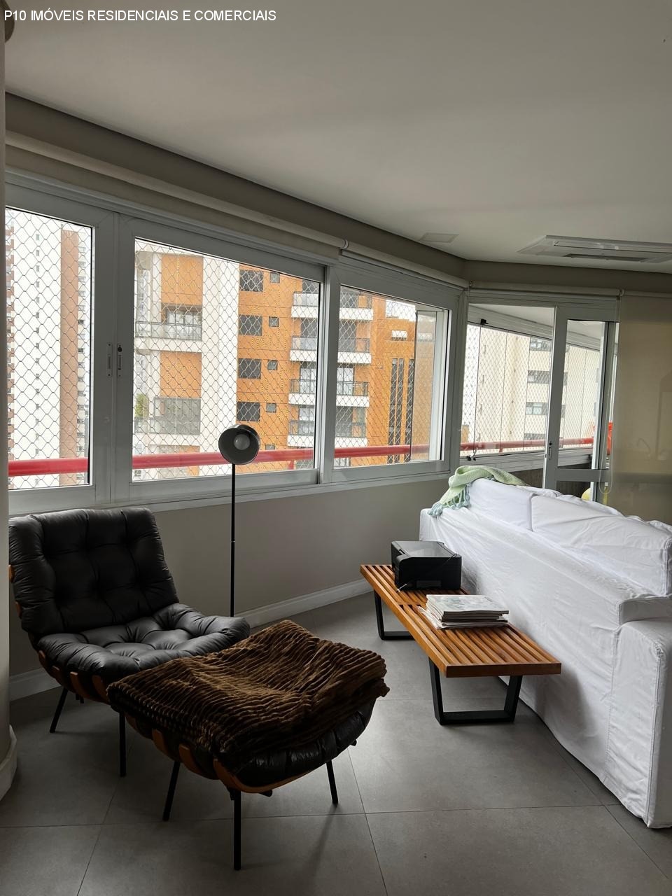 Apartamento à venda com 4 quartos, 210m² - Foto 4