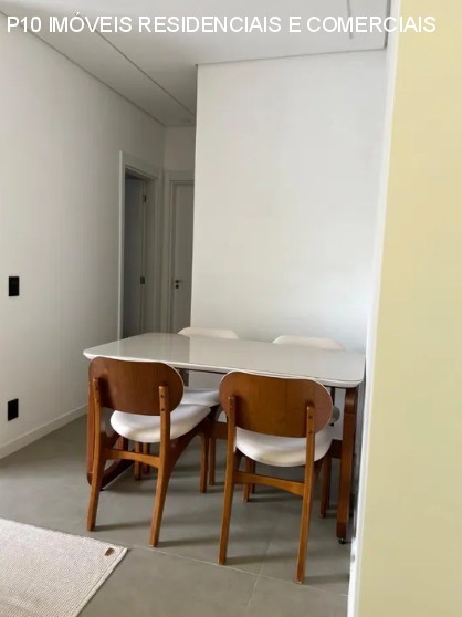 Apartamento à venda com 2 quartos, 62m² - Foto 4