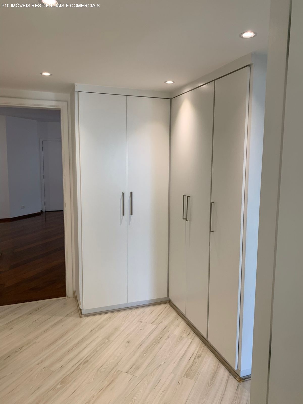 Apartamento à venda com 4 quartos, 142m² - Foto 14