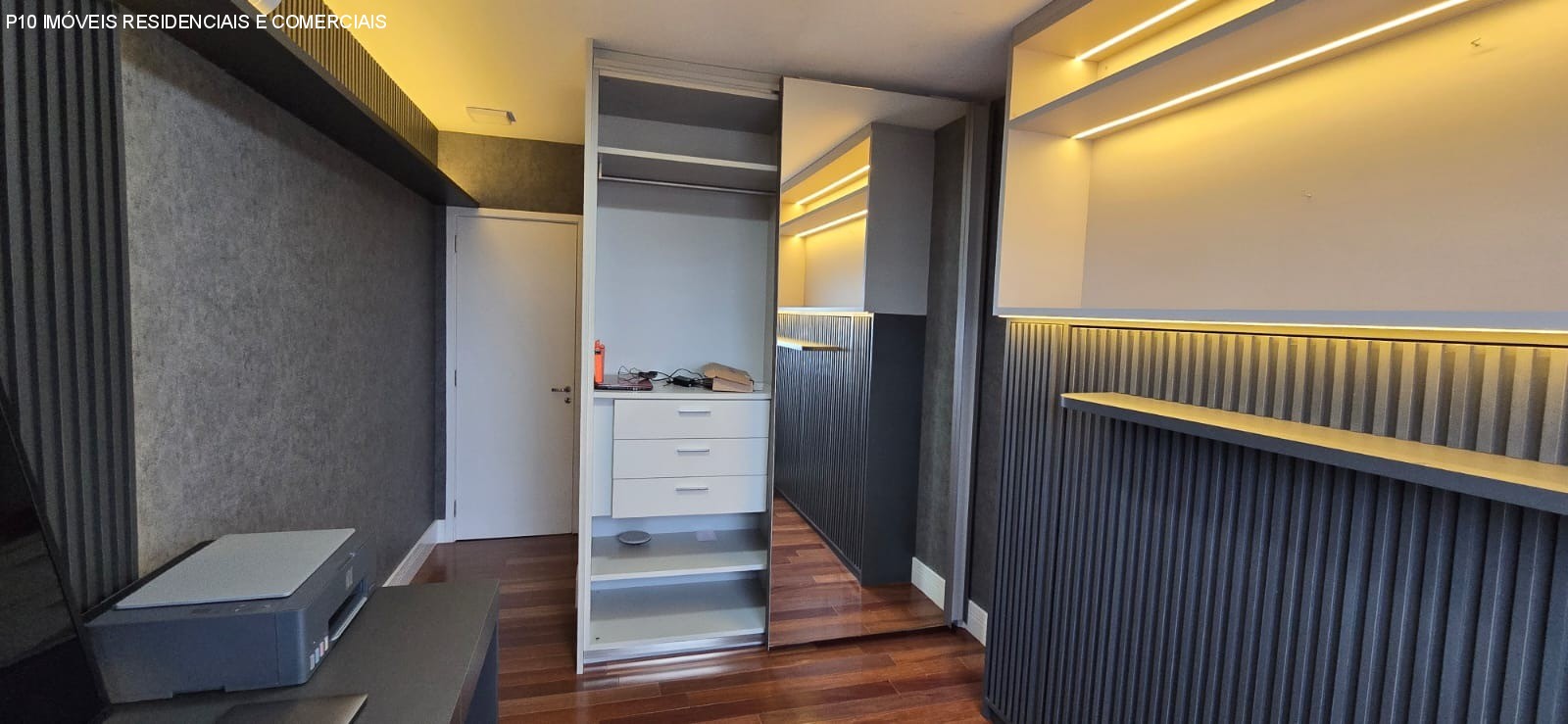 Apartamento à venda com 4 quartos, 238m² - Foto 18