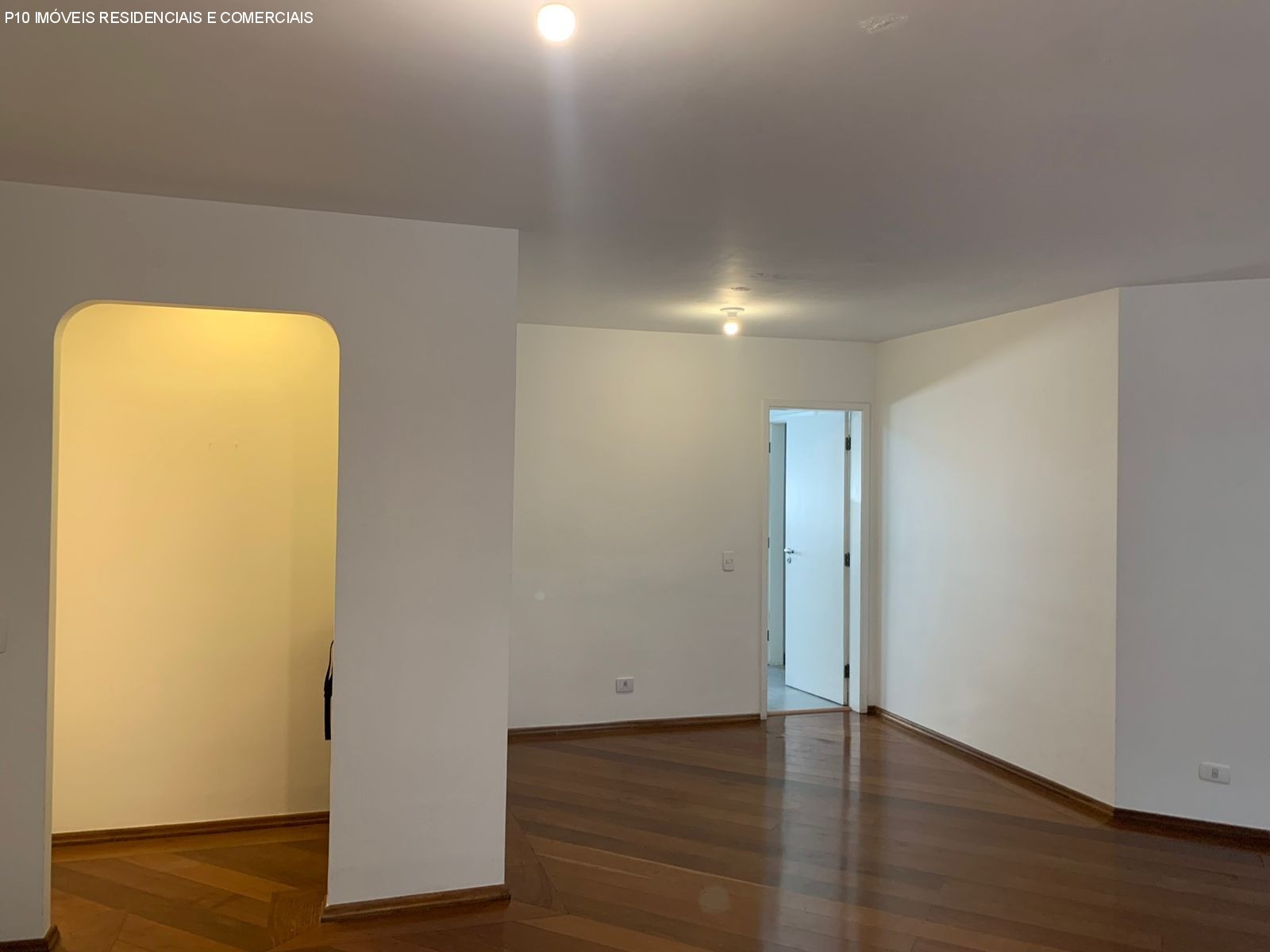 Apartamento à venda com 4 quartos, 142m² - Foto 17