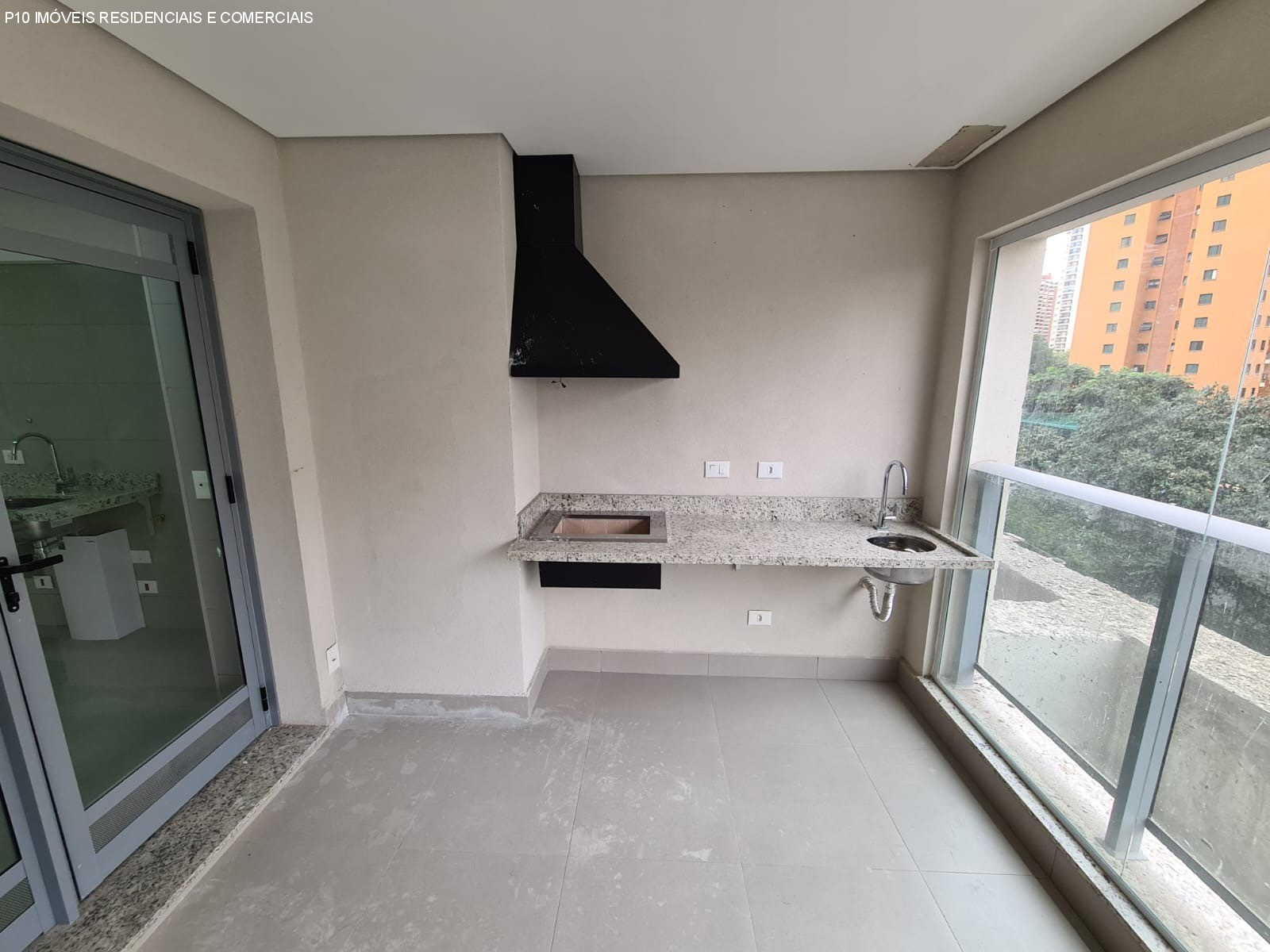 Apartamento à venda com 4 quartos, 146m² - Foto 4