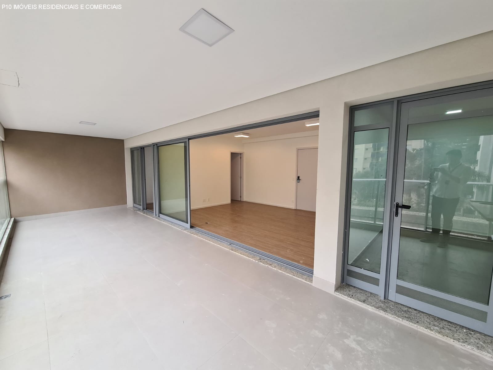 Apartamento à venda com 4 quartos, 146m² - Foto 3