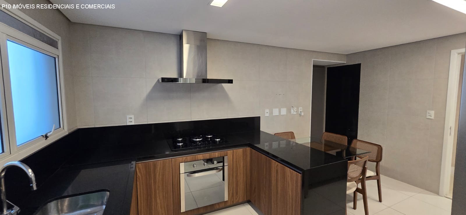 Apartamento à venda com 4 quartos, 238m² - Foto 9