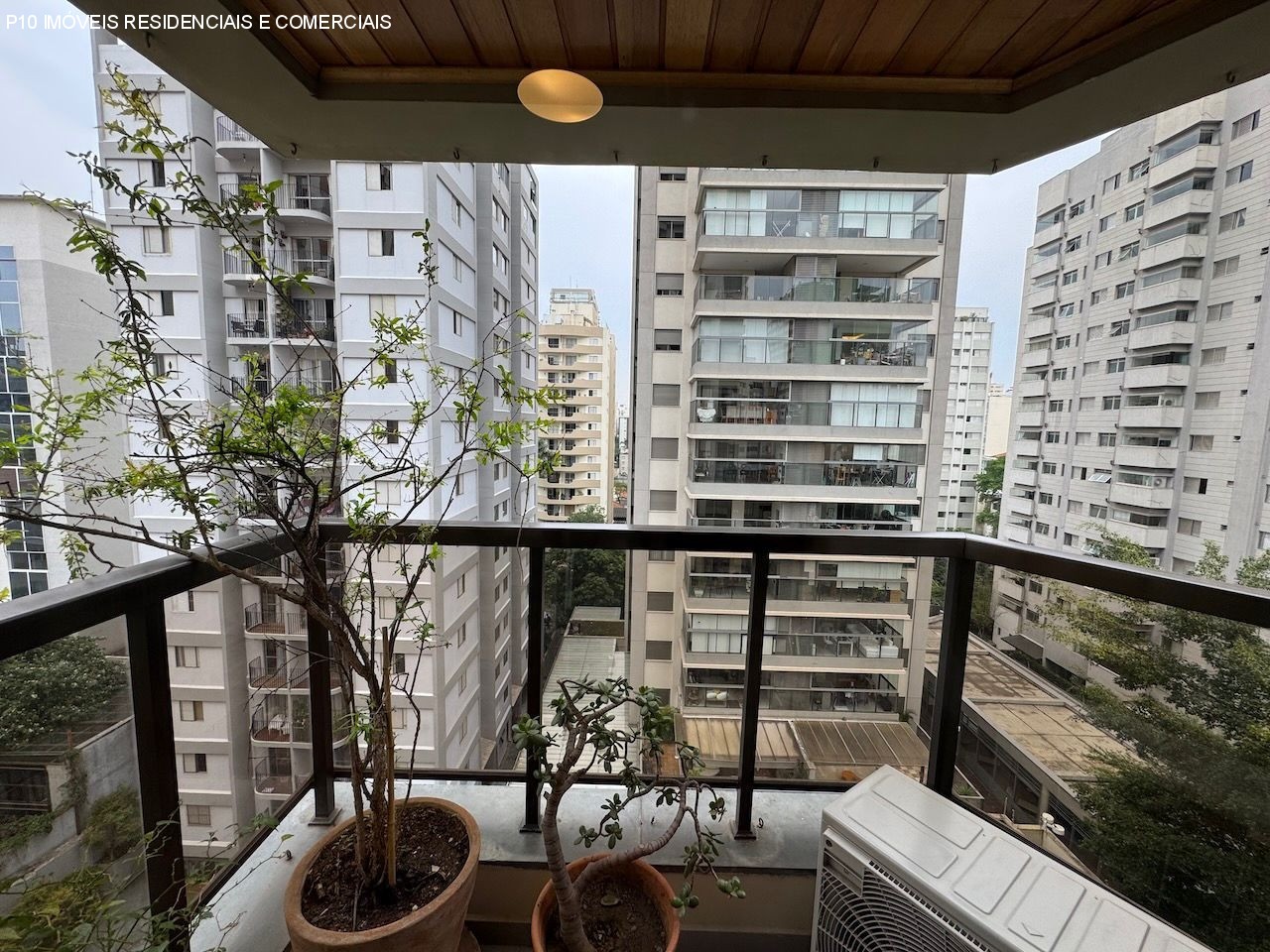 Apartamento à venda com 3 quartos, 105m² - Foto 1