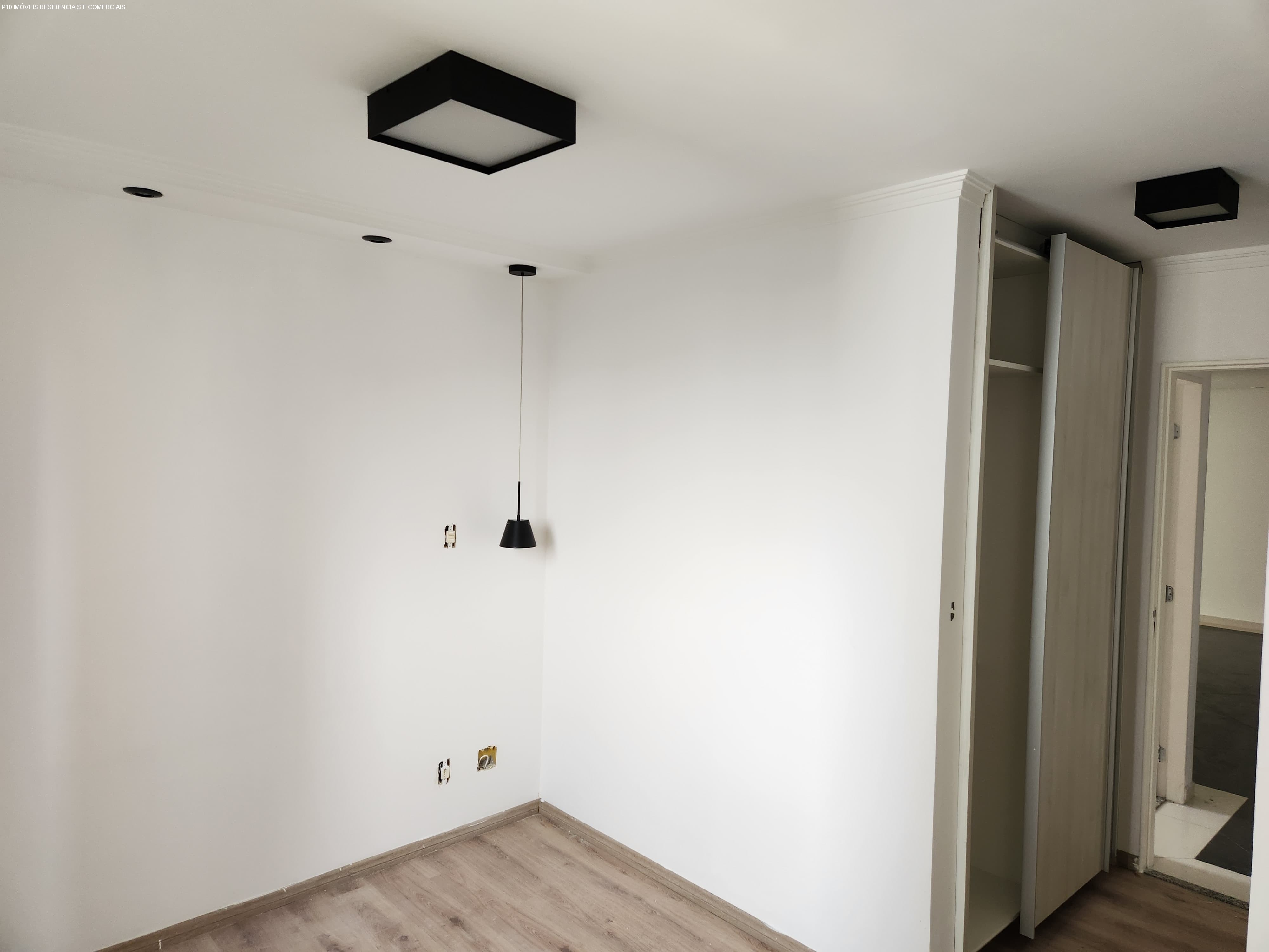 Apartamento à venda com 2 quartos, 83m² - Foto 11