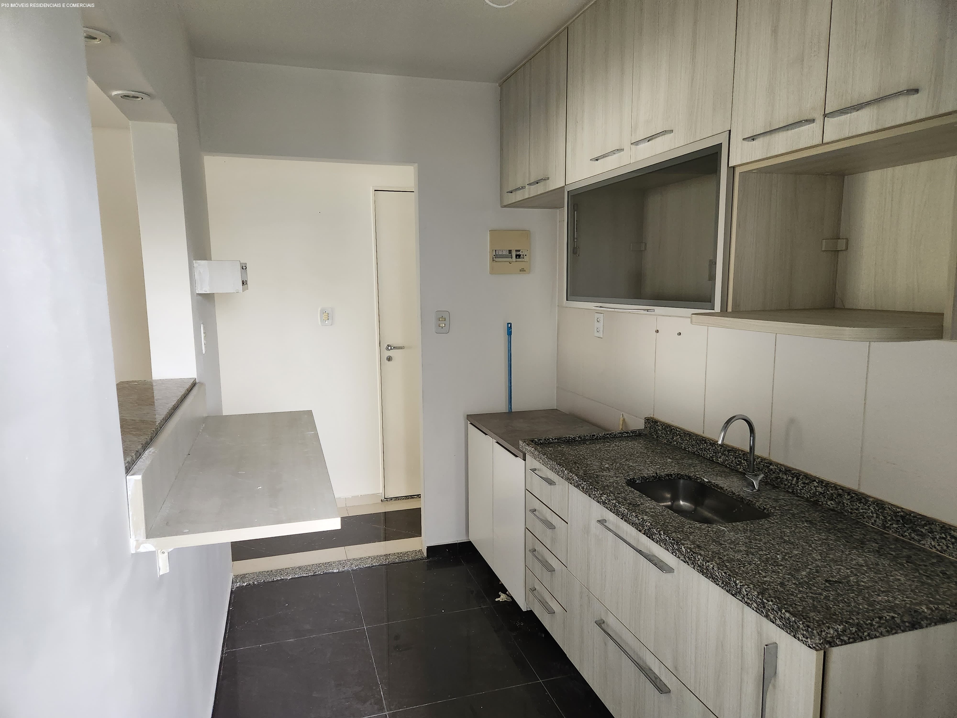 Apartamento à venda com 2 quartos, 83m² - Foto 9