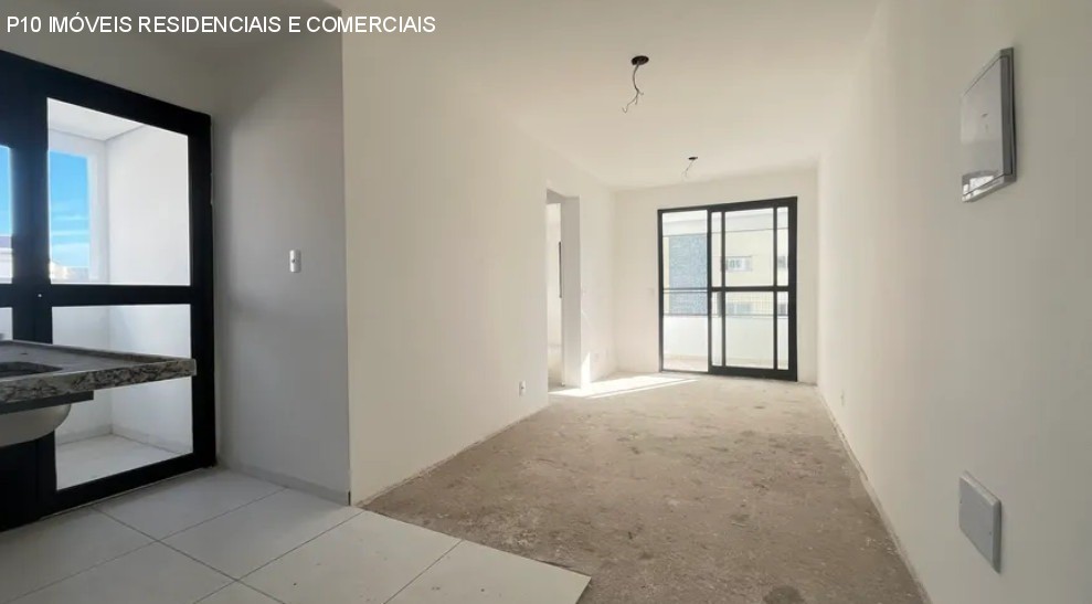 Apartamento à venda com 2 quartos, 45m² - Foto 2