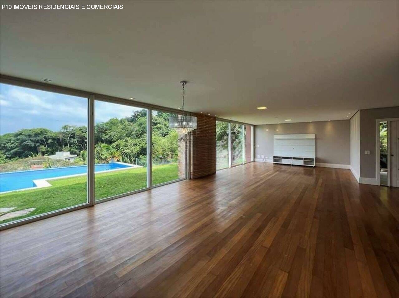 Sobrado à venda com 4 quartos, 1249m² - Foto 2