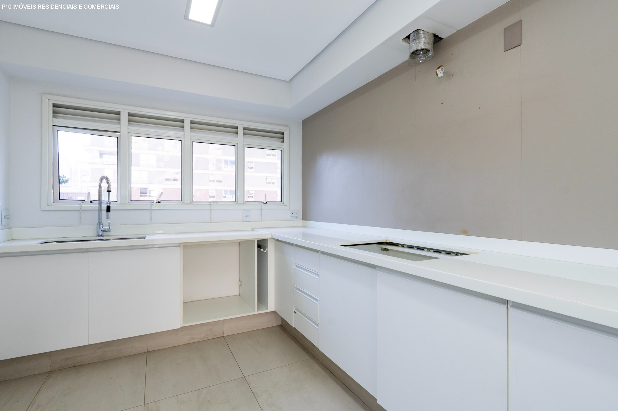 Apartamento à venda com 3 quartos, 235m² - Foto 22