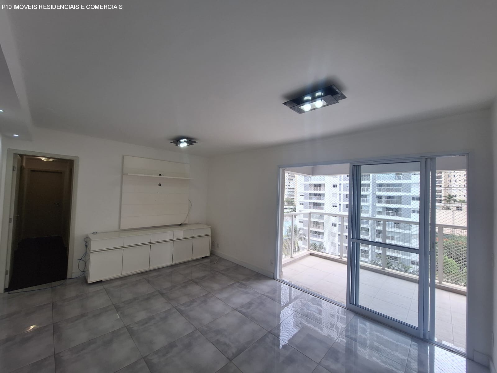 Apartamento à venda com 3 quartos, 106m² - Foto 7